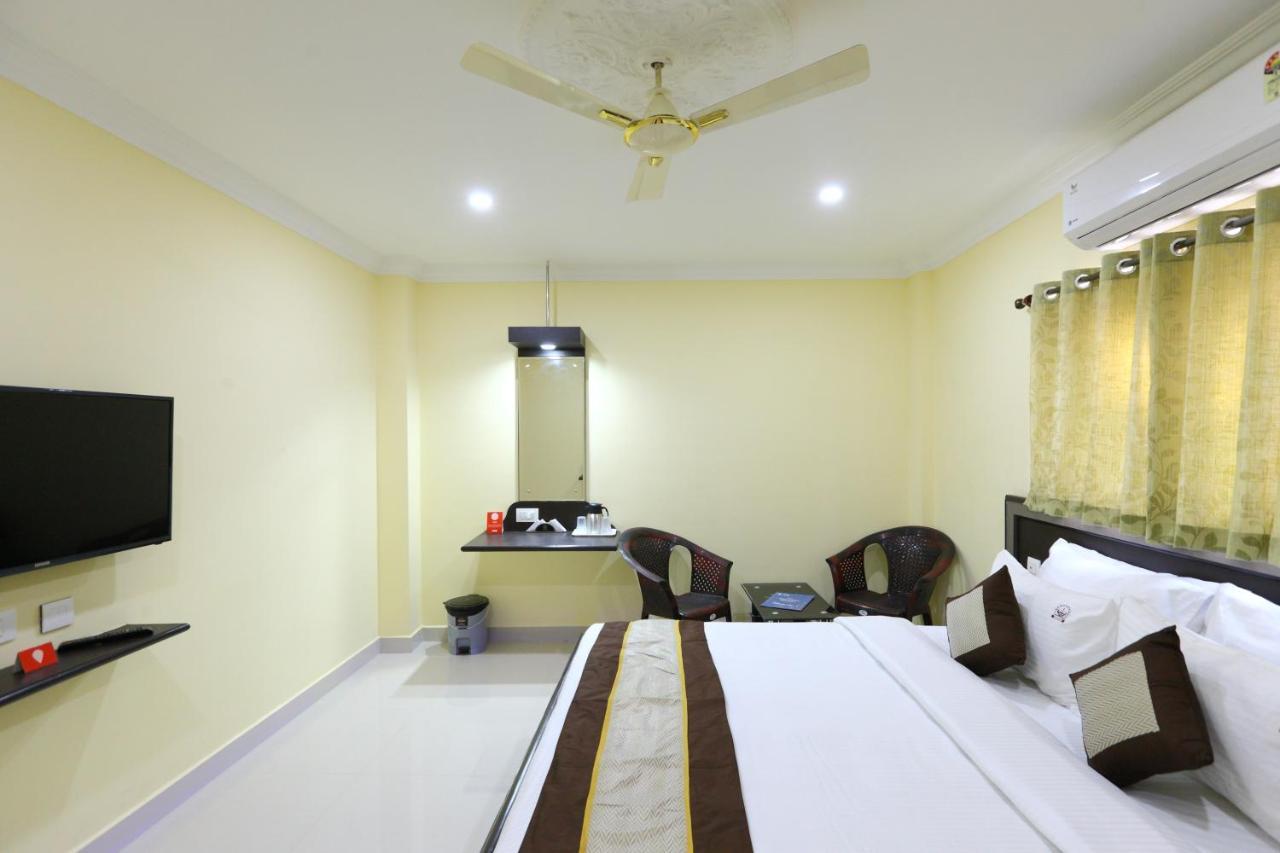 Pleasant Days Hotel Chennai Exterior foto