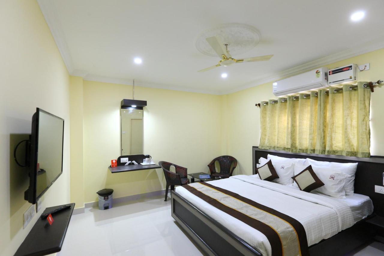 Pleasant Days Hotel Chennai Exterior foto