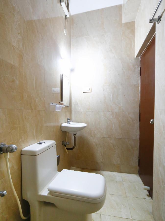 Pleasant Days Hotel Chennai Exterior foto