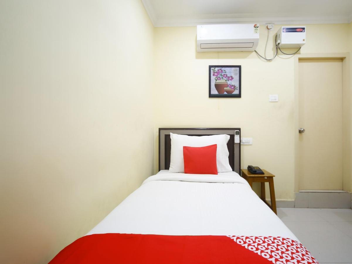 Pleasant Days Hotel Chennai Exterior foto