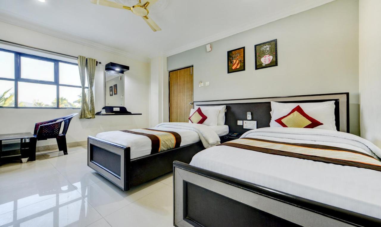 Pleasant Days Hotel Chennai Exterior foto
