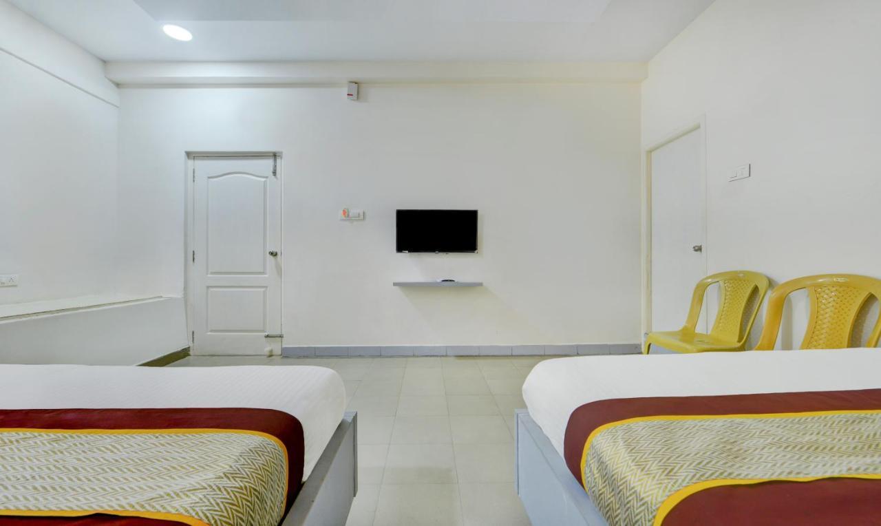 Pleasant Days Hotel Chennai Exterior foto